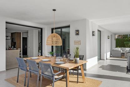 Villa renovada en Nueva Andalucía