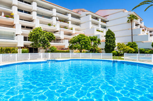 Apartamento reformado con terraza y licencia turística en Marbella | Alta rentabilidad