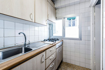 Ático con Terraza y Encanto Andaluz en el Casco Histórico de Marbella Frente a Iglesia Barroca