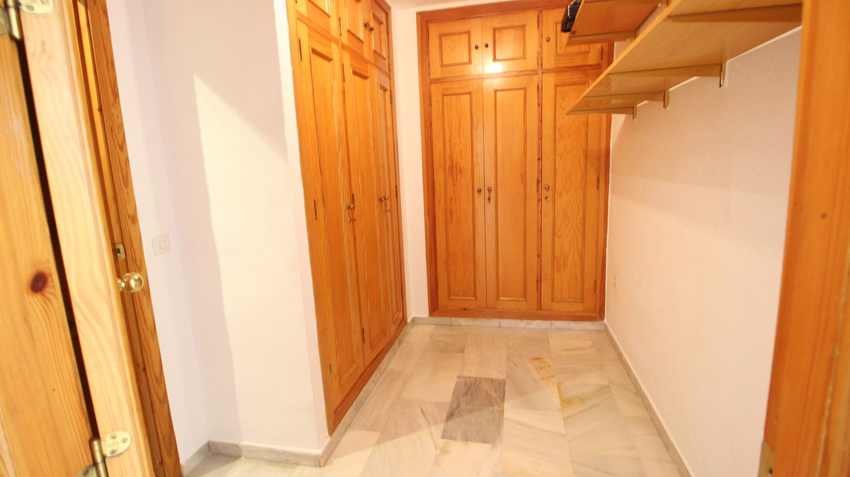 Ático Dúplex en Marbella Centro | Junto al Paseo Marítimo con Posibilidad de Dividir en 2 Apartamentos