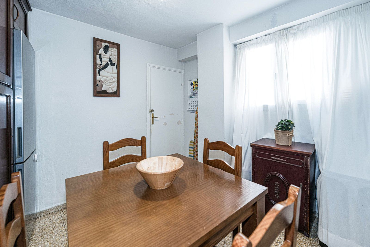 Ático con Terraza y Encanto Andaluz en el Casco Histórico de Marbella Frente a Iglesia Barroca