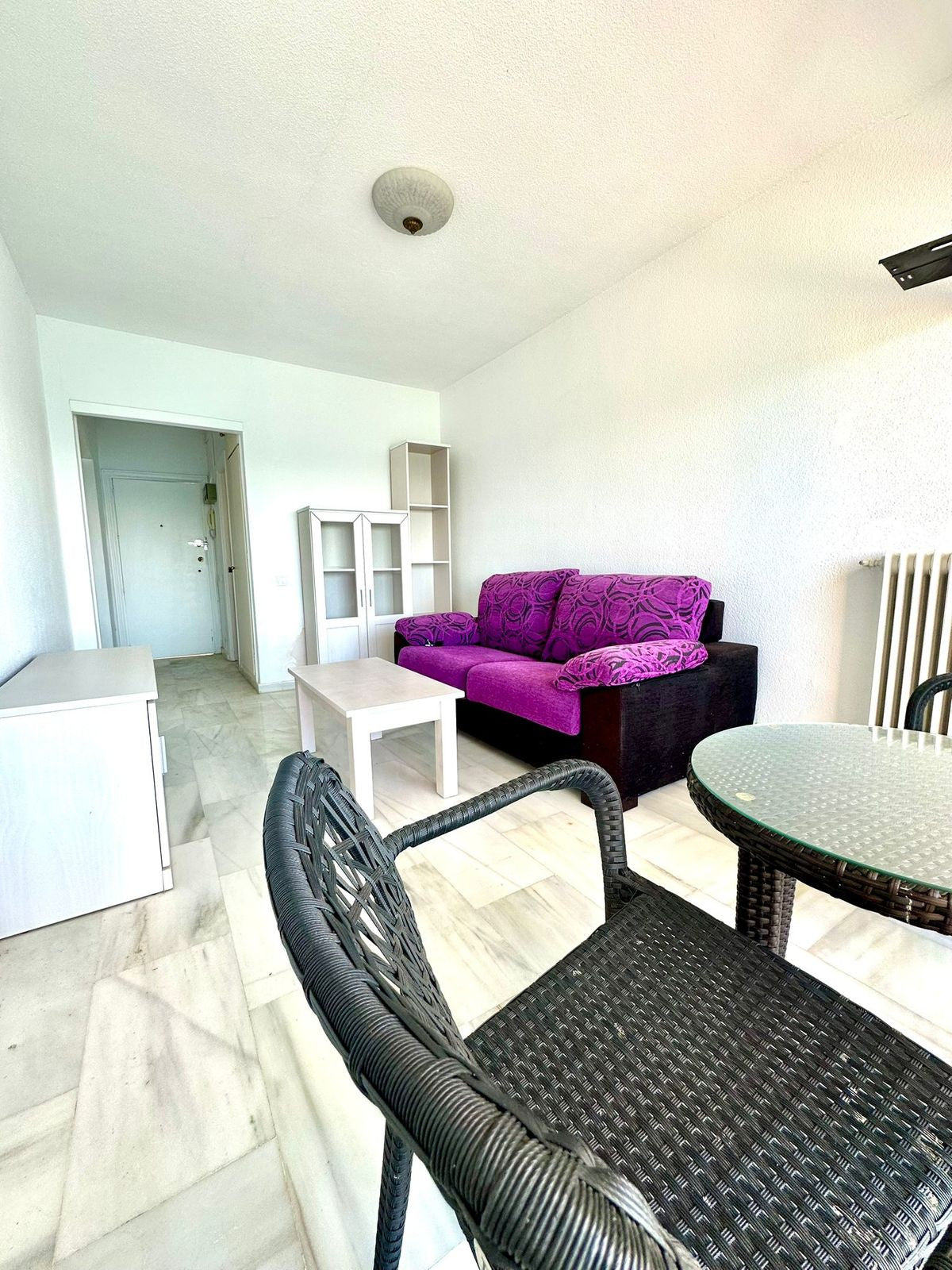 Estudio con Vistas al Mar en Primera Línea de Playa en Marbella – Ideal para Inversión