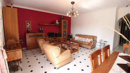 Apartamento en planta baja de una villa