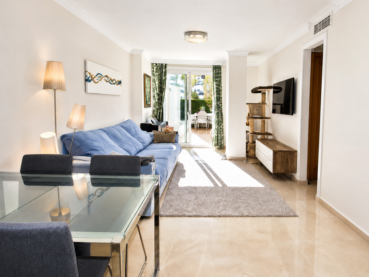 Apartamento reformado con terraza de 70 m²