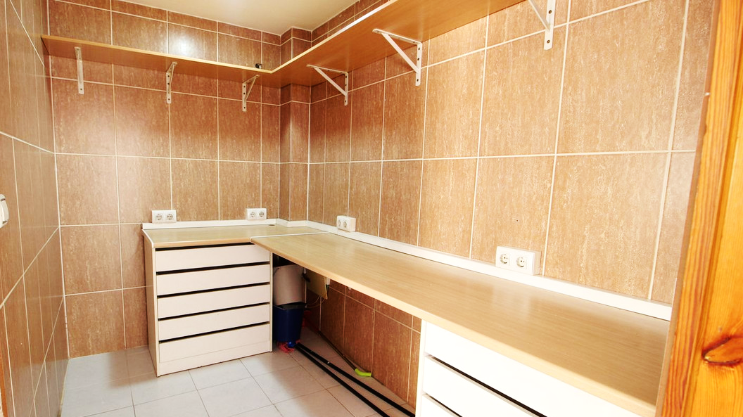 Ático Dúplex en Marbella Centro | Junto al Paseo Marítimo con Posibilidad de Dividir en 2 Apartamentos