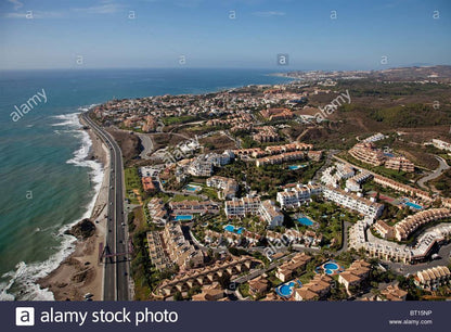 Finca de Recreo en Mijas Golf | Oportunidad Cerca de La Cala de Mijas