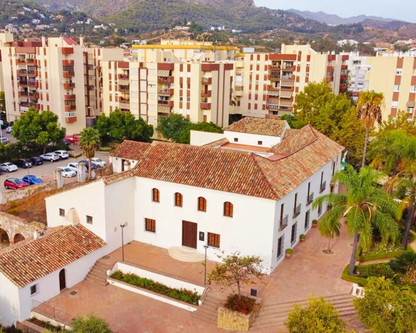 Plaza de Garaje Amplia en Venta en Centro de Marbella – Edificio Parque Miraflores