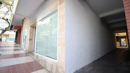 Local Comercial en Marbella Centro | 42 m² en Esquina con Opción de Cambio a Vivienda