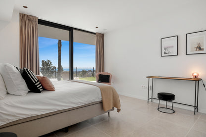 Villa contemporánea situada en la prestigiosa urbanización La Alquería, Benahavís.