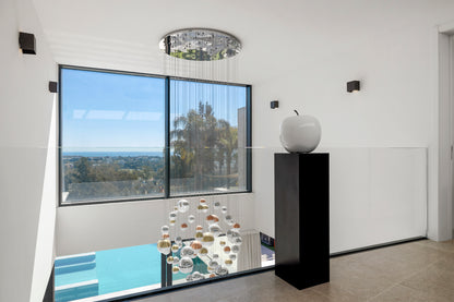 Villa contemporánea situada en la prestigiosa urbanización La Alquería, Benahavís.