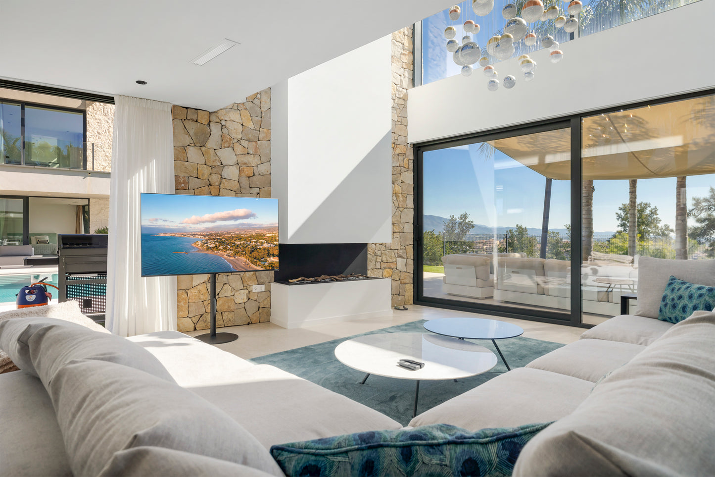 Villa contemporánea situada en la prestigiosa urbanización La Alquería, Benahavís.