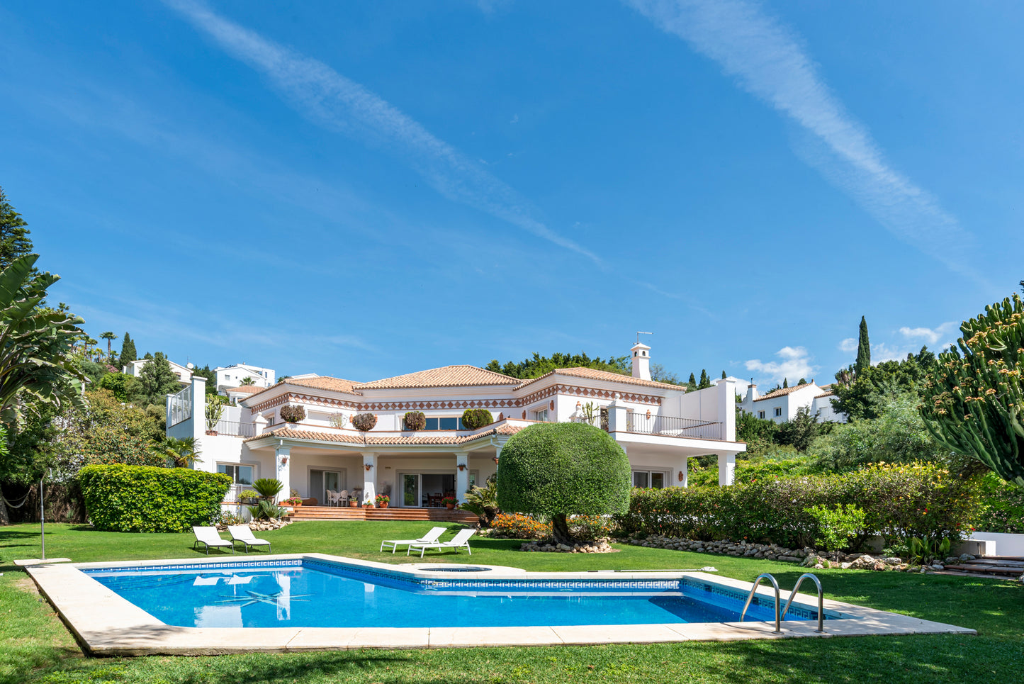 Villa en el Paraiso Alto