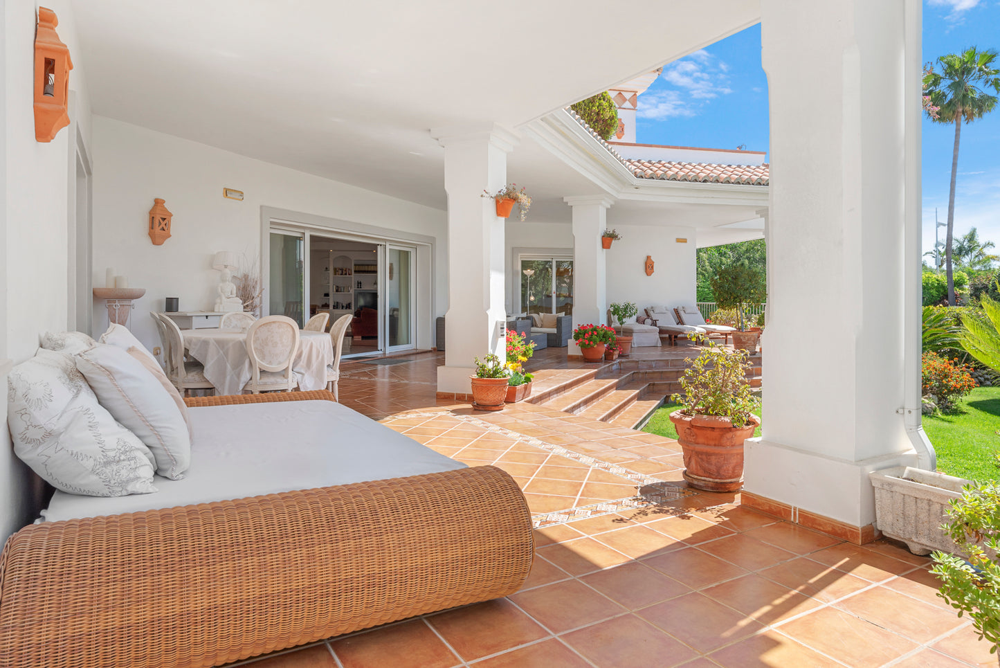 Villa en el Paraiso Alto