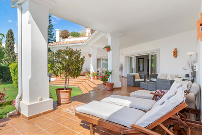 Villa en el Paraiso Alto