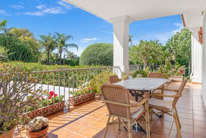 Villa en el Paraiso Alto