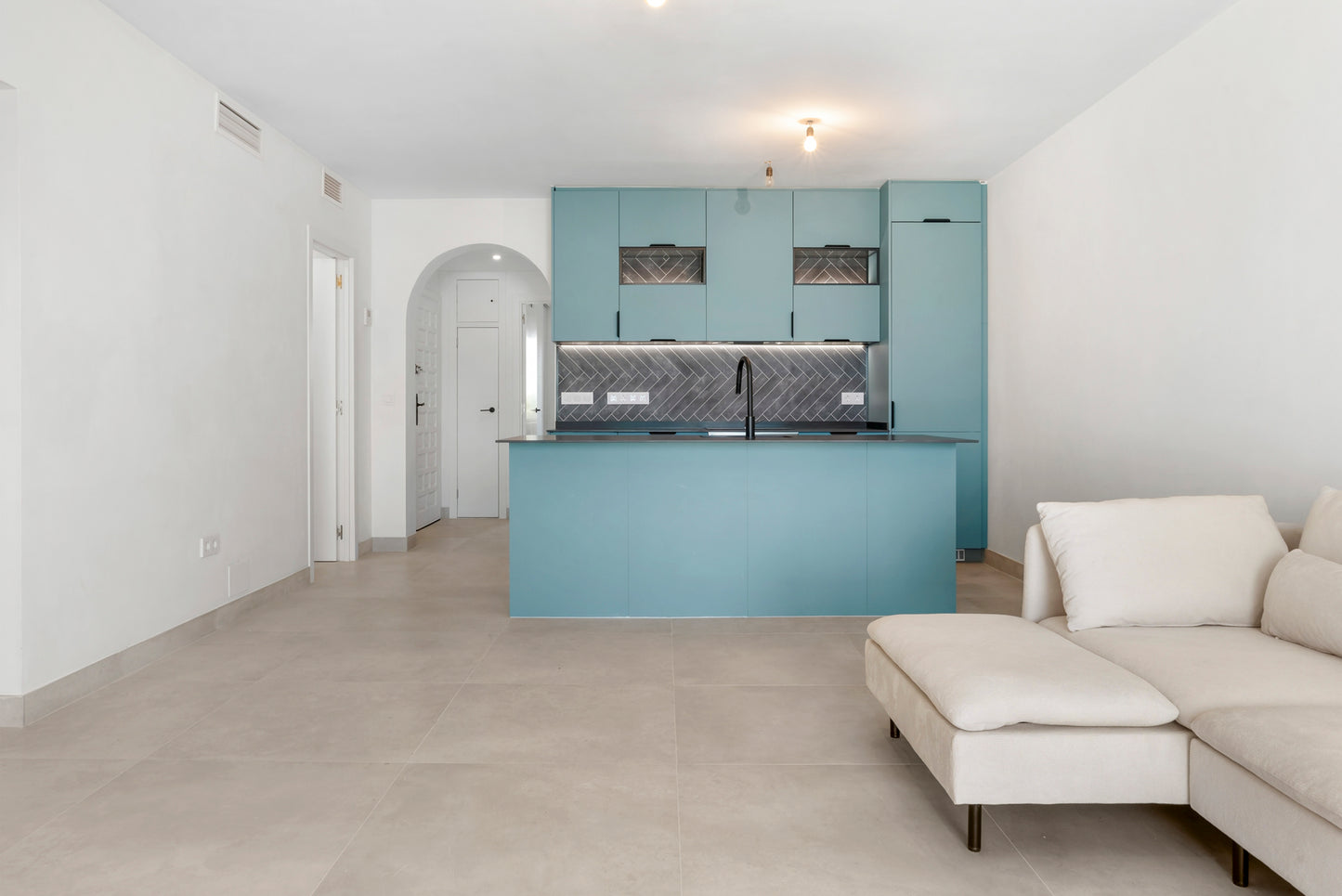 Apartamento renovado en Nueva Andalucía