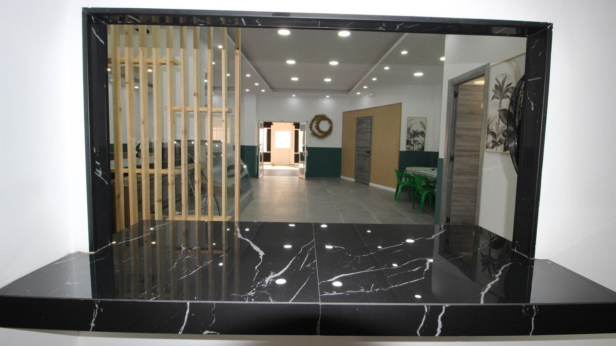 Oportunidad de inversión: local totalmente equipado en zona peatonal de Marbella