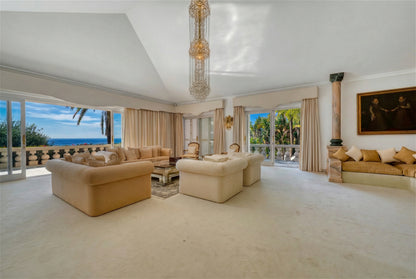 Impresionante villa con vistas al mar