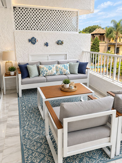 Apartamento reformado con terraza y licencia turística en Marbella | Alta rentabilidad