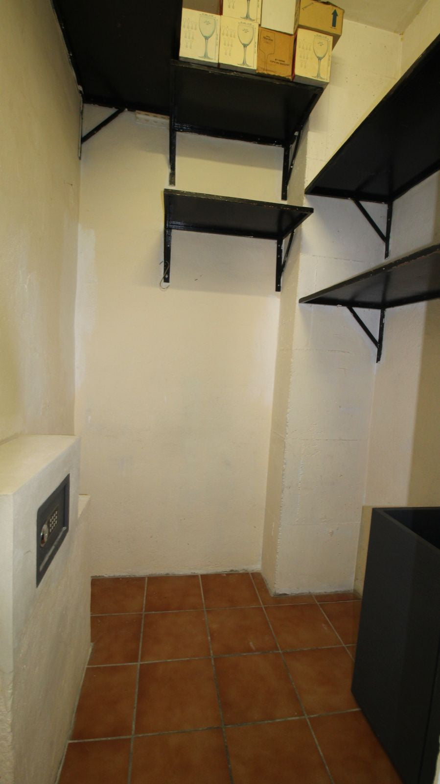 Oportunidad de inversión: local totalmente equipado en zona peatonal de Marbella