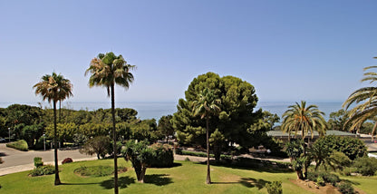 Apartamento de lujo en venta en Río Real, Marbella – 3 dormitorios, vistas al mar, garaje y zonas comunes exclusivas