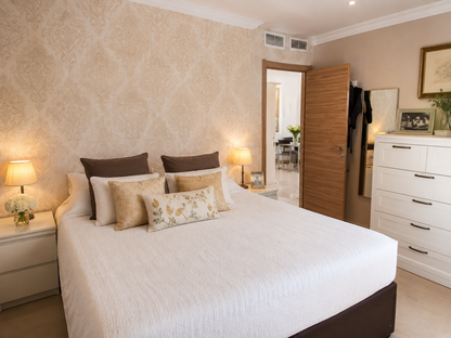 Apartamento reformado con terraza de 70 m²
