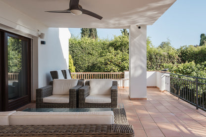Villa de estilo andaluz en el Rosario