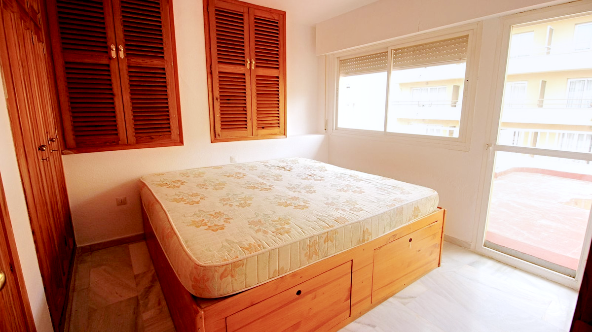 Ático Dúplex en Marbella Centro | Junto al Paseo Marítimo con Posibilidad de Dividir en 2 Apartamentos