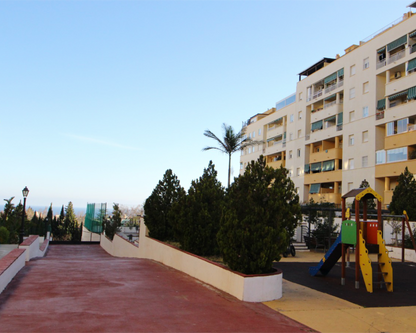 Plaza de Garaje Amplia en Venta en Centro de Marbella – Edificio Parque Miraflores
