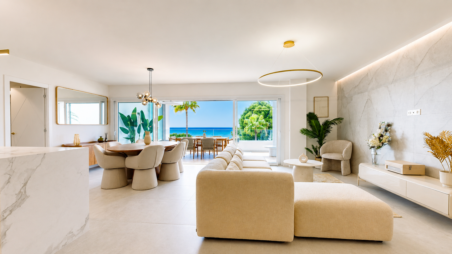 Magnífico apartamento a tan solo 3 km del centro de Marbella y a escasos metros del mar.