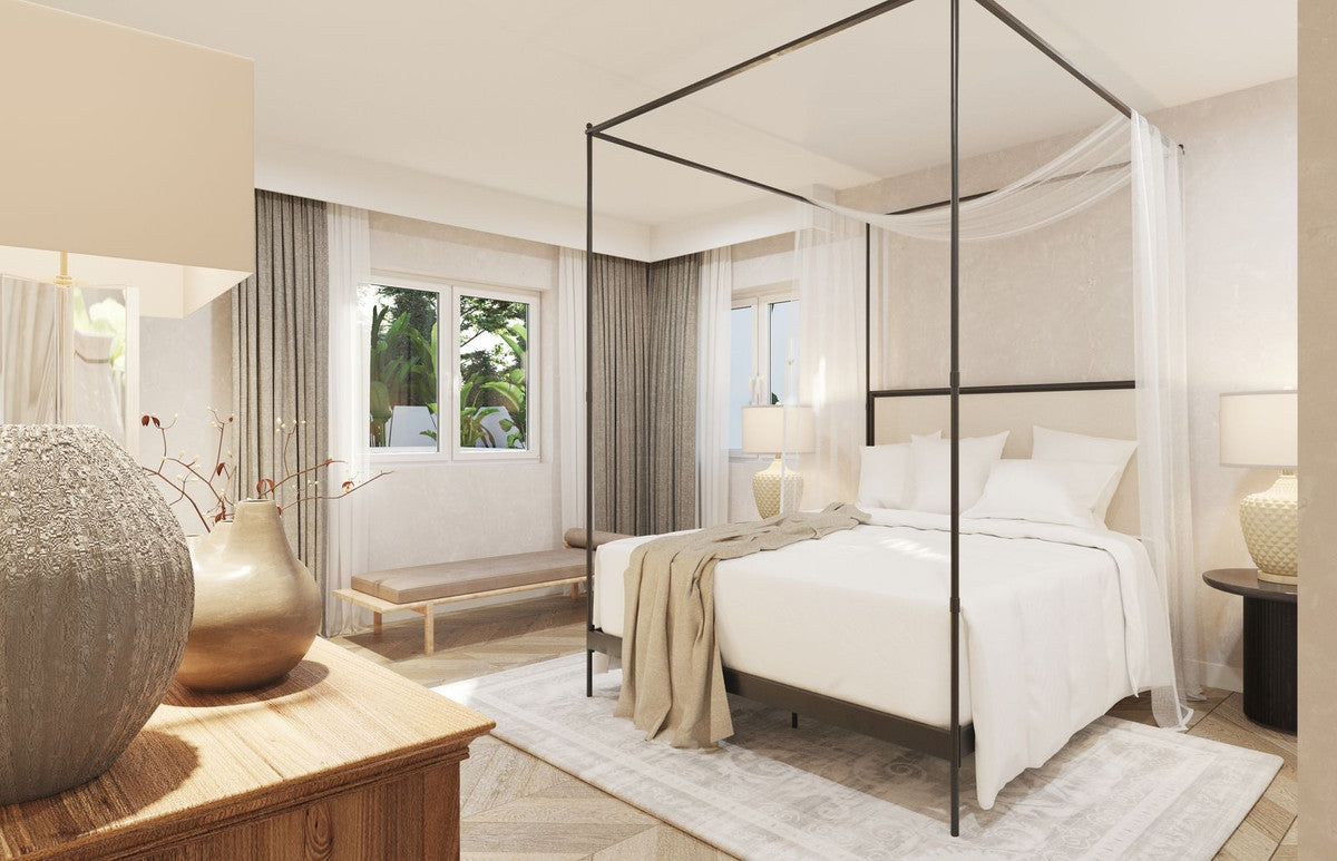 Villa en Río Real, Marbella Este | Proyecto de Reforma cerca de Golf y Playa