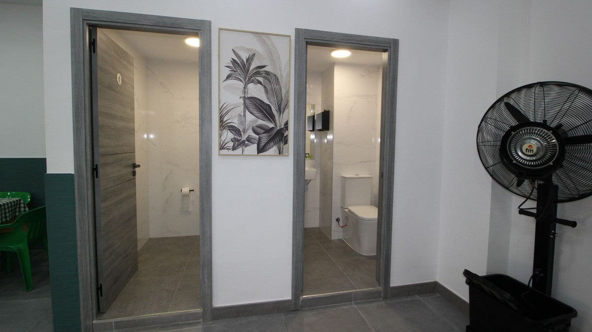 Oportunidad de inversión: local totalmente equipado en zona peatonal de Marbella