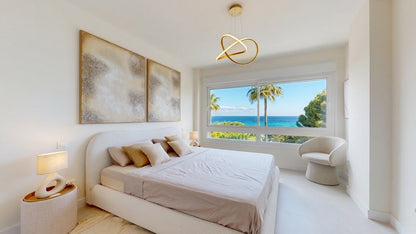 Magnífico apartamento a tan solo 3 km del centro de Marbella y a escasos metros del mar.