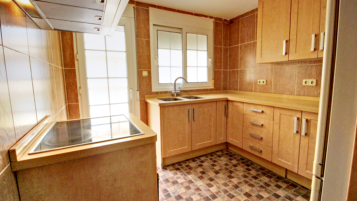 Ático Dúplex en Marbella Centro | Junto al Paseo Marítimo con Posibilidad de Dividir en 2 Apartamentos