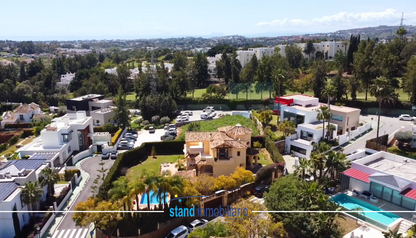 Villa de lujo en venta en La Quinta Golf con vistas al mar y privacidad total