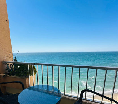 Estudio con Vistas al Mar en Primera Línea de Playa en Marbella – Ideal para Inversión