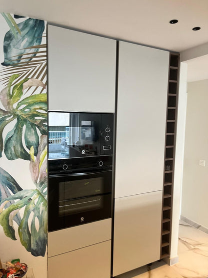 Apartamento reformado con terraza y licencia turística en Marbella | Alta rentabilidad