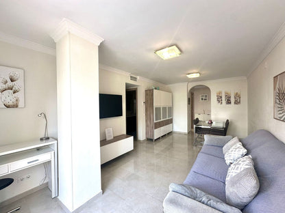 Apartamento reformado con terraza de 70 m²