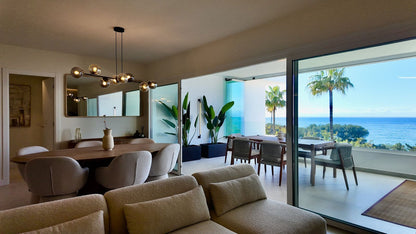 Magnífico apartamento a tan solo 3 km del centro de Marbella y a escasos metros del mar.