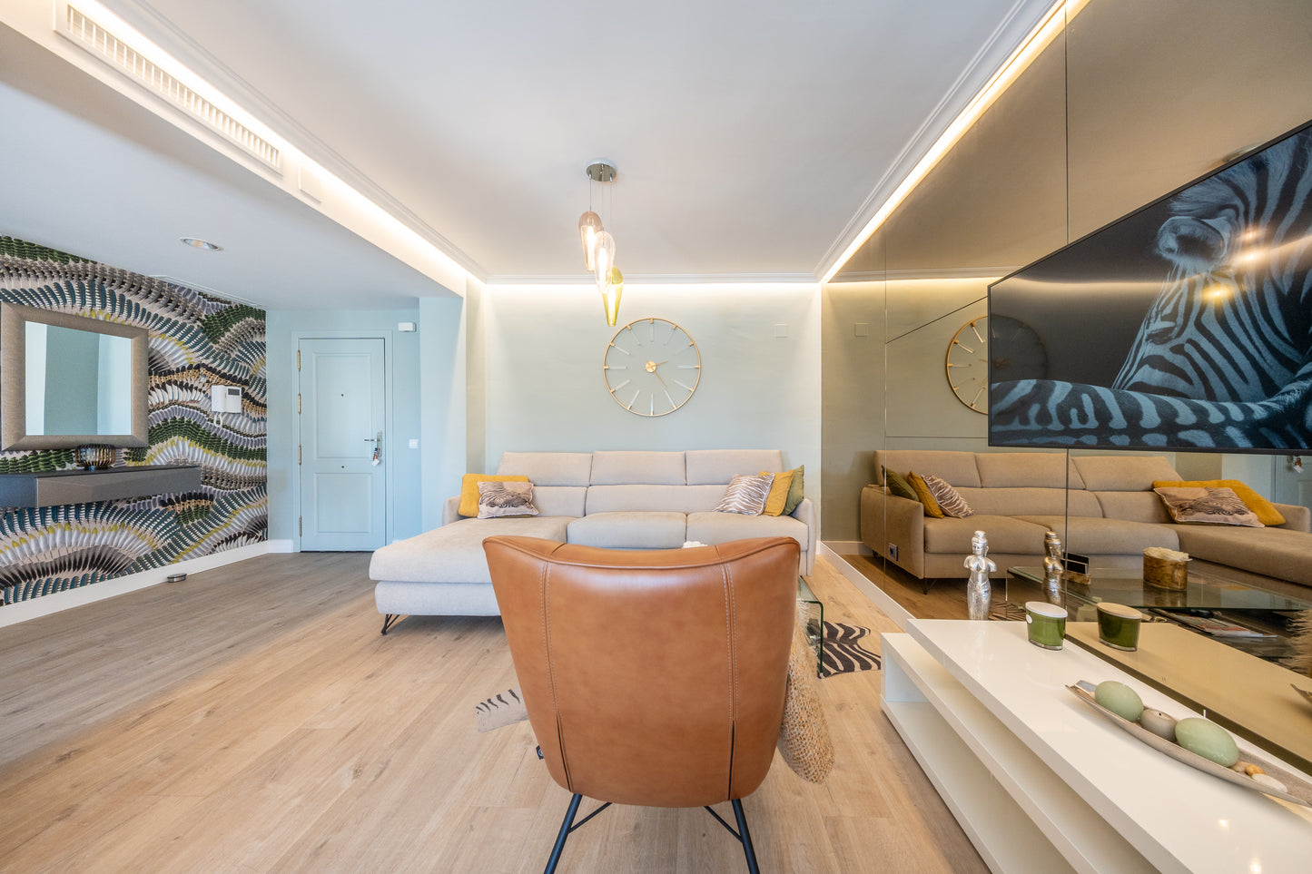 Apartamento Totalmente Reformado en Lorcrimar, Nueva Andalucía.