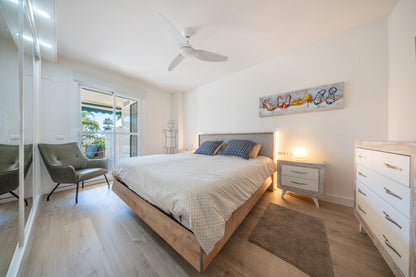Apartamento Totalmente Reformado en Lorcrimar, Nueva Andalucía.