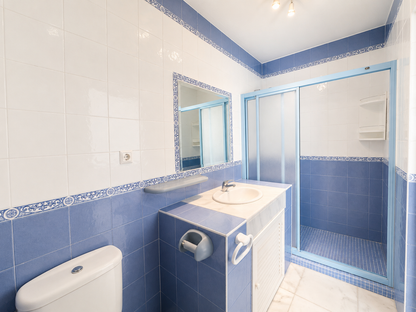 Villa Exclusiva en Río Real – Los Monteros, Marbella | STAND INMOBILIARIO