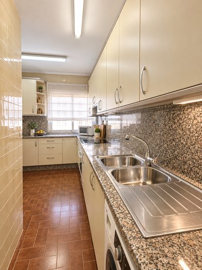 Exclusiva vivienda frontal al mar con espectacular terraza en esquina en pleno centro