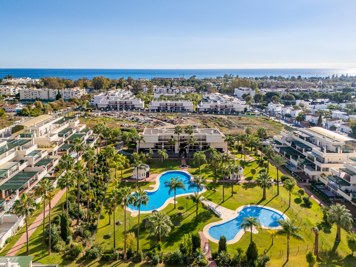Apartamento Totalmente Reformado en Lorcrimar, Nueva Andalucía.