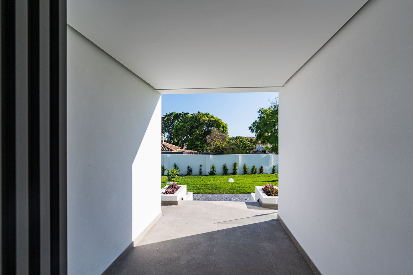 Moderna villa de lujo en el centro de Marbella, ubicada en la exclusiva zona residencial de La Merced. PROPIEDAD EN EXCLUSIVA.