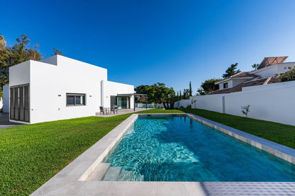 Moderna villa de lujo en el centro de Marbella, ubicada en la exclusiva zona residencial de La Merced. PROPIEDAD EN EXCLUSIVA.