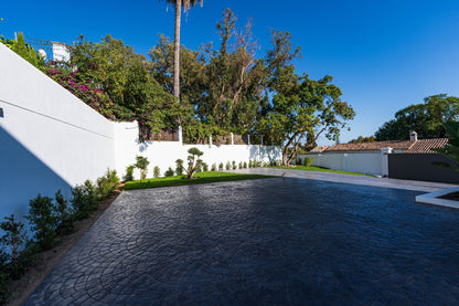 Moderna villa de lujo en el centro de Marbella, ubicada en la exclusiva zona residencial de La Merced. PROPIEDAD EN EXCLUSIVA.