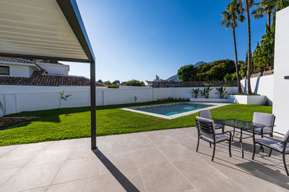 Moderna villa de lujo en el centro de Marbella, ubicada en la exclusiva zona residencial de La Merced. PROPIEDAD EN EXCLUSIVA.