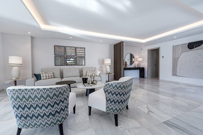 Moderna villa de lujo en el centro de Marbella, ubicada en la exclusiva zona residencial de La Merced. PROPIEDAD EN EXCLUSIVA.