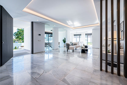 Moderna villa de lujo en el centro de Marbella, ubicada en la exclusiva zona residencial de La Merced. PROPIEDAD EN EXCLUSIVA.